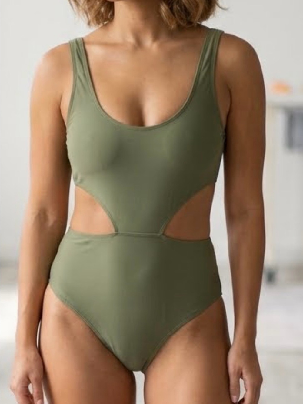 NWOT Aerie Scoop Cheeky Side Cut Outs One Piece Green Swimsuit Size Large Beach